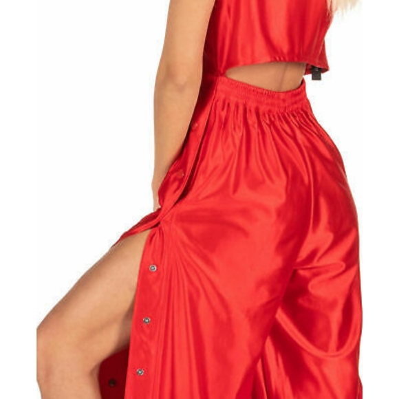 Nike Women's Fitness Red Jumpsuit - Picture 7 of 16